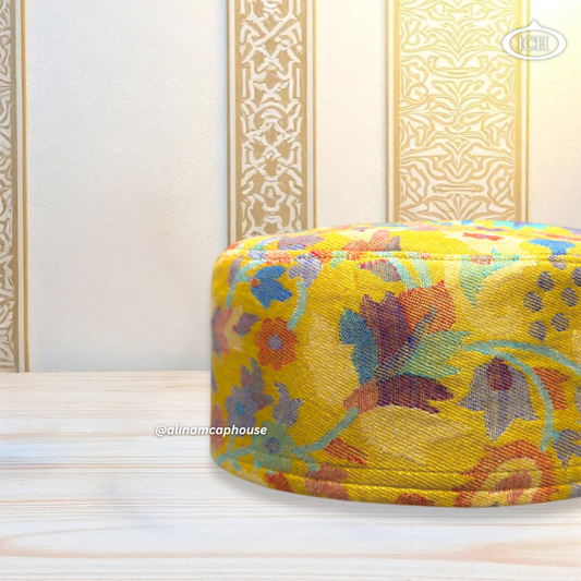 Al Inam Kashmiri Cap ICH-0003-K03 side view – stylish Kashmiri-style Muslim prayer topi, detailed floral embroidery design, comfortable fit for salah, Eid aur Ramadan look.