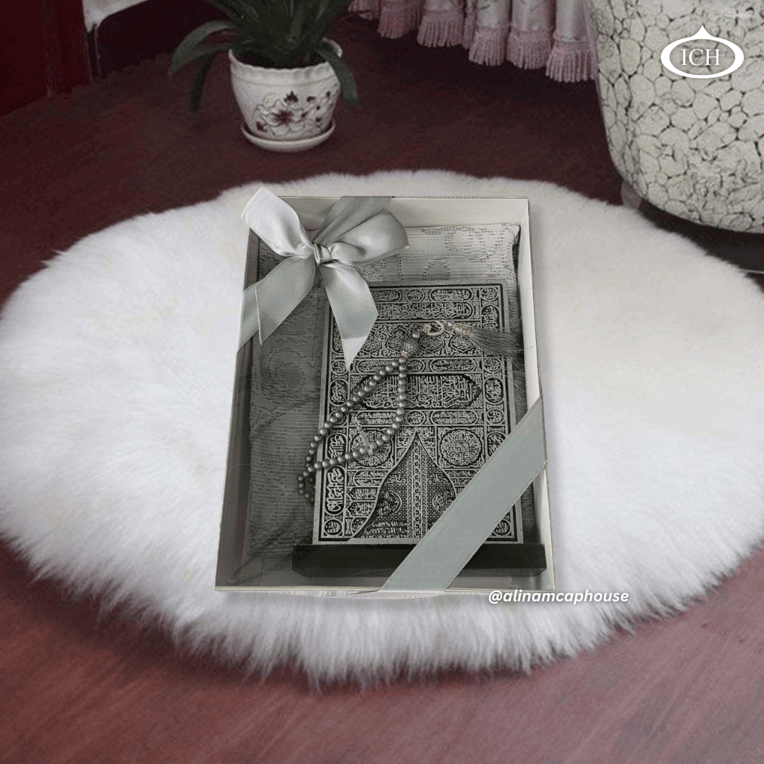Al Inam Eid Gift Set ICH-0000-E06 – elegant Islamic gift bundle including premium prayer mat and superior tasbih beads for spiritual reflection and Eid celebration.