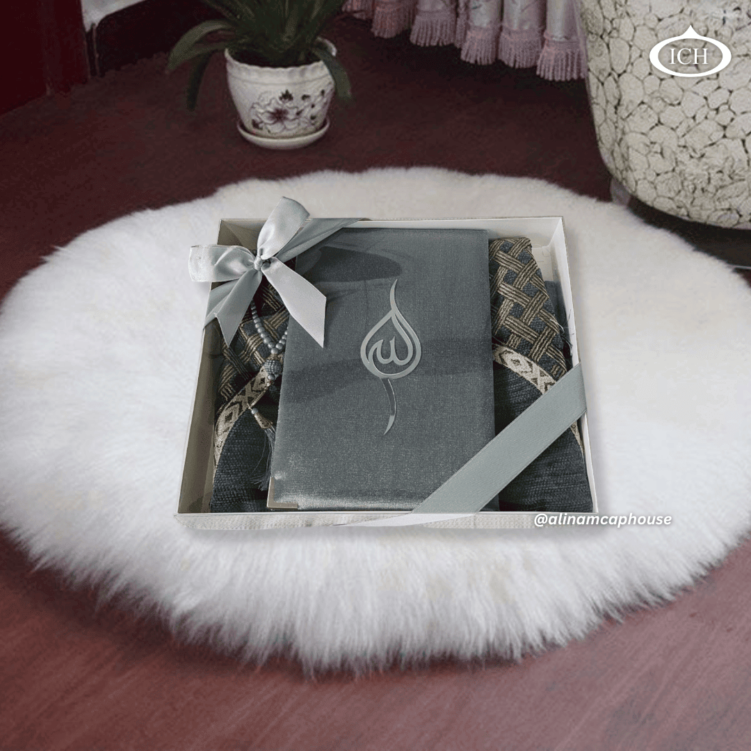 AL INAM Eid Gift Set ICH-0000-E07 – exclusive Islamic gifting bundle with premium prayer mat and matching tasbih beads for devotion and celebration.
