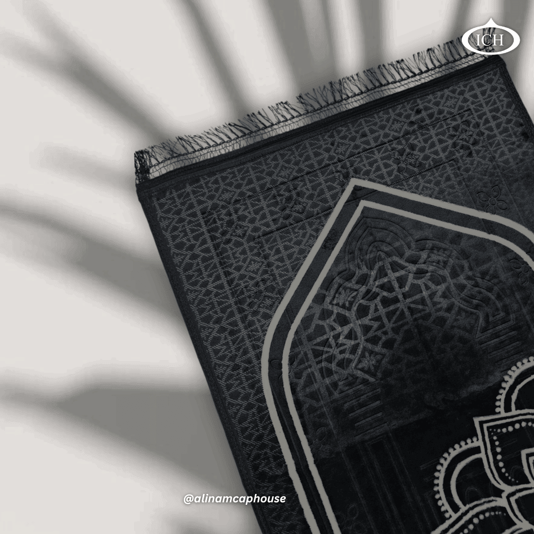 Al Inam Muslim prayer mat top view, luxury Islamic prayer rug, intricate pattern design, smooth texture janamaz, AL INAM CAP HOUSE