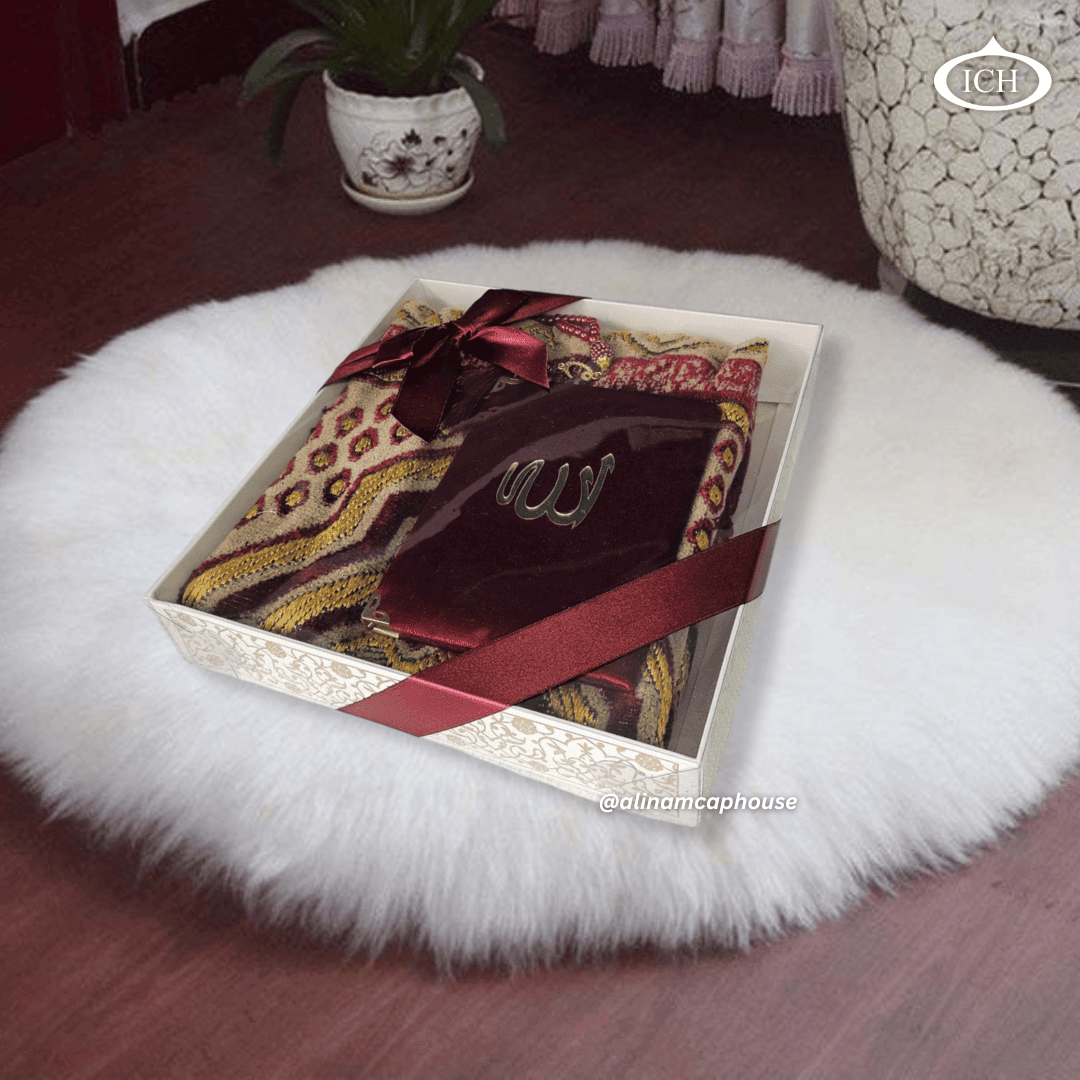 AL INAM Premium Eid Essentials Set ICH-0000-E04 – Comfortable cushioned Janamaz, smooth durable tasbīḥ beads, and beautifully bound Yā Sīn book – perfect for worship and gifting.