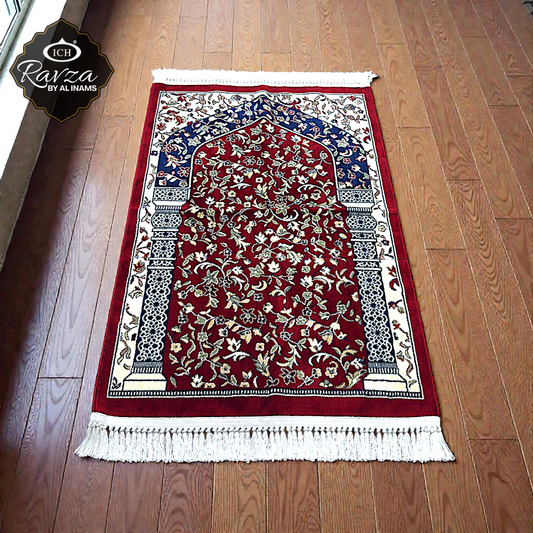 Top view of Al Inam Rawda Islamic prayer mat featuring intricate Ravza and Rawda Sharif patterns, Madinah-style carpet design musallah made for daily namaz and long prayers