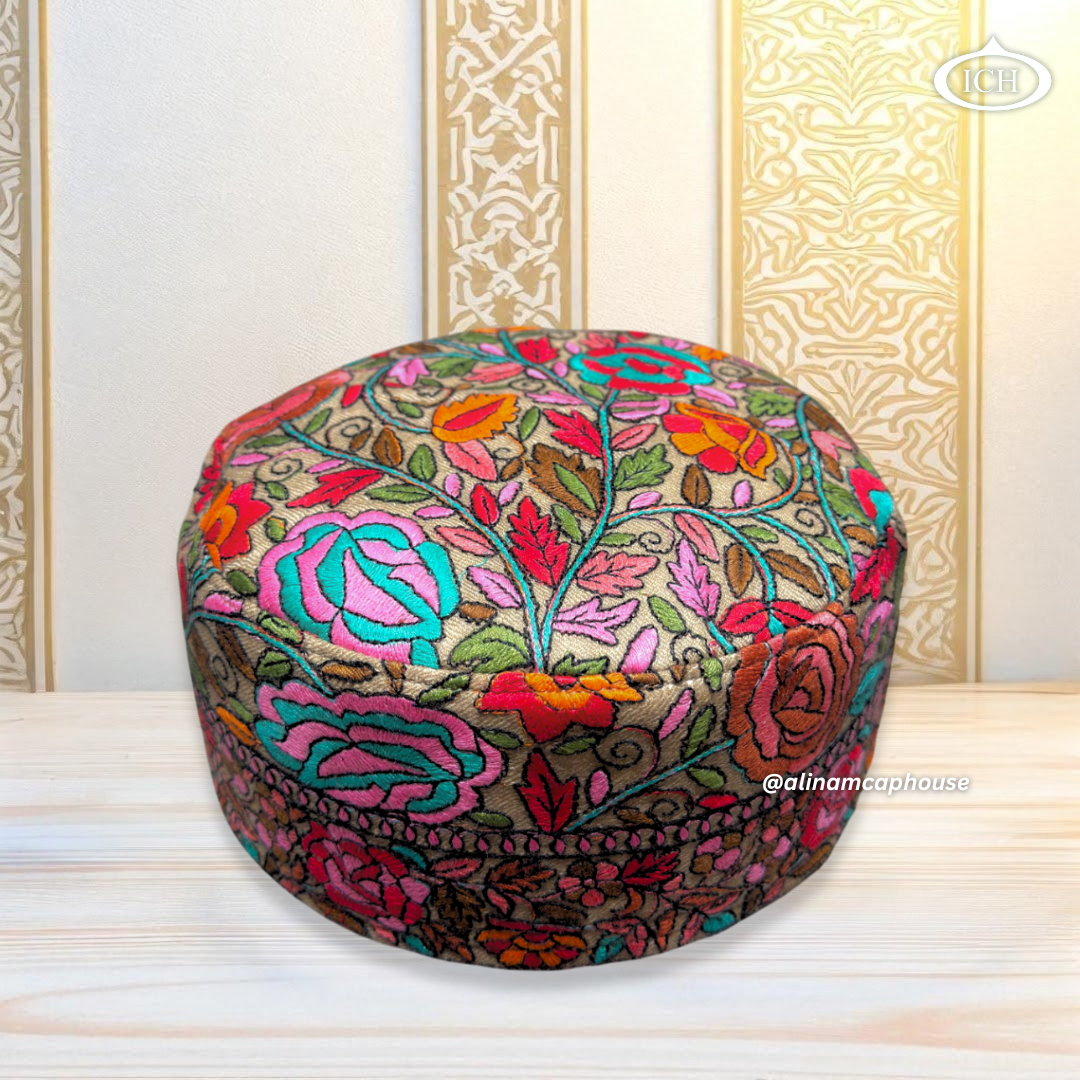 Al Inam Signature Kashmiri Topi ICH-0002-K05 top view – beautifully embroidered Islamic prayer cap, premium finish and traditional Kashmiri motif by Al Inam Cap House, New Delhi.